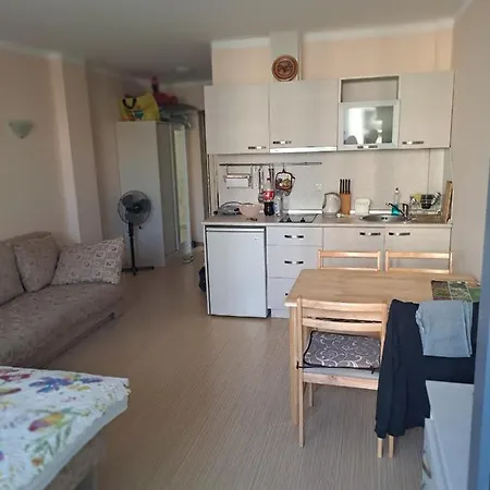 Sunny Plaza Apartament *