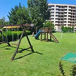 Sunny Plaza Apartment
