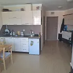 Sunny Plaza Apartment