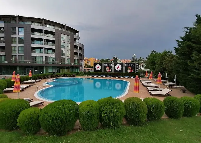 Sunny Plaza Apartment